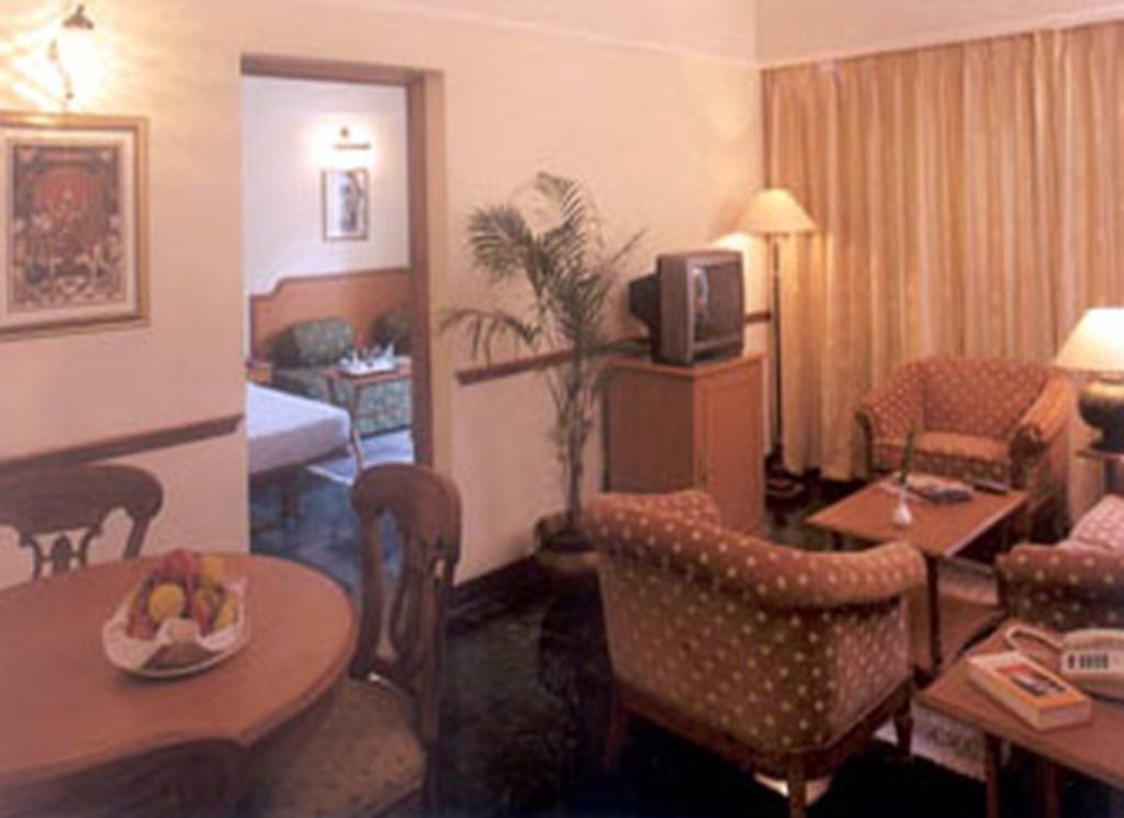 Renest Shraddha Inn - Shirdi Kamer foto