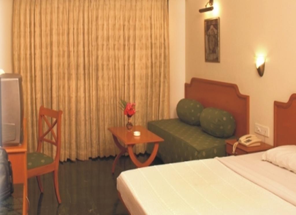 Renest Shraddha Inn - Shirdi Kamer foto